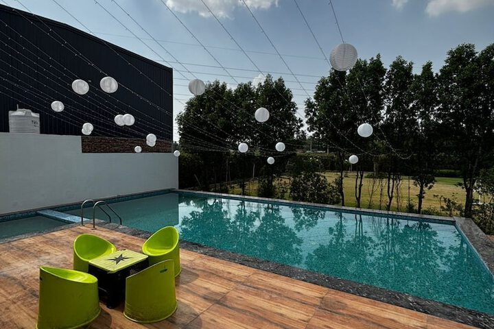 Pool 9 of 11