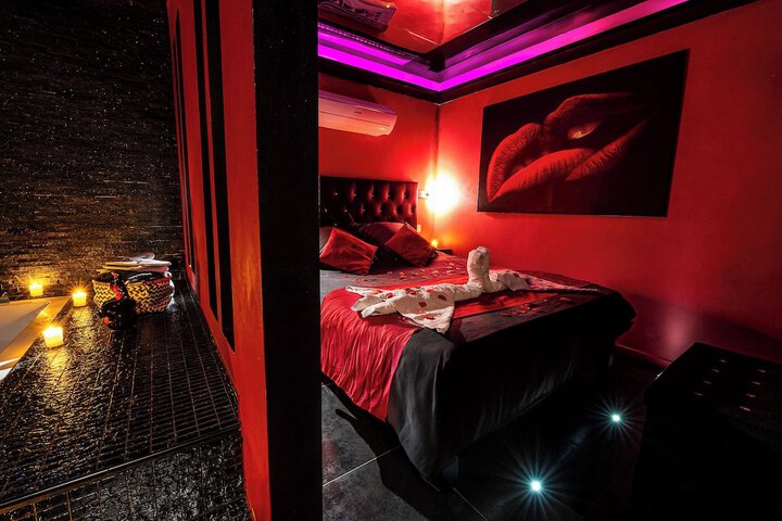 Room 4 of 27