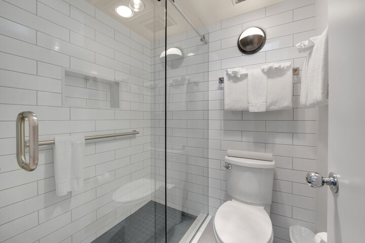 Room 206 of 231