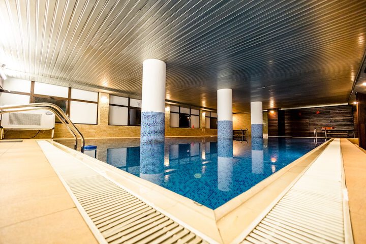 Pool 44 of 146