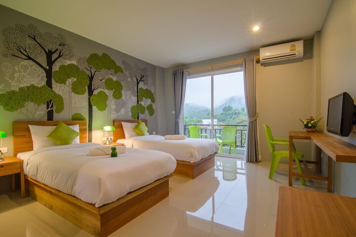 Room 5 of 36
