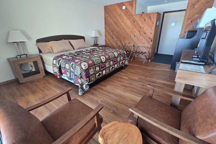 Room 9 of 34