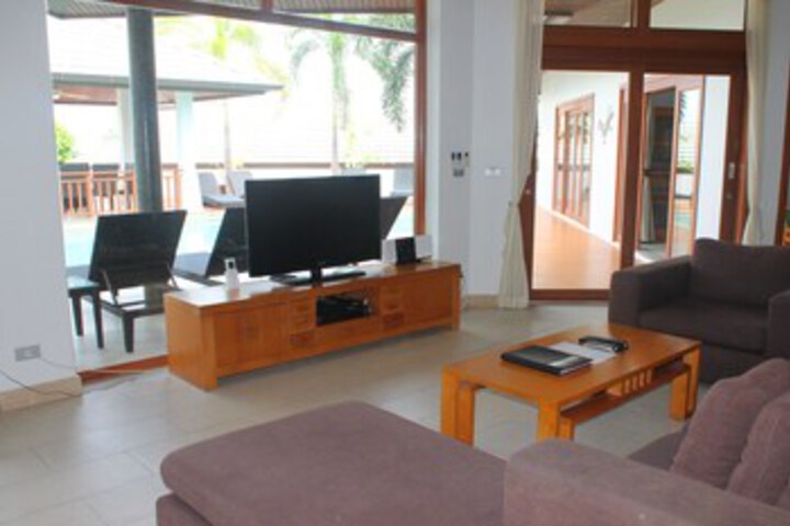 Room 16 of 26