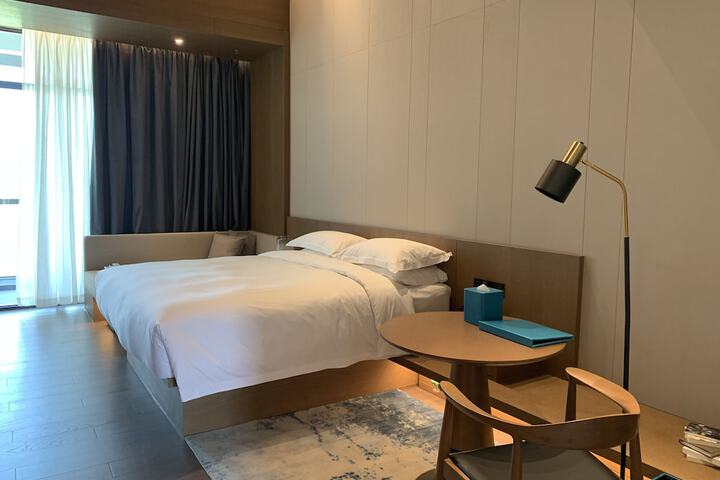 Room 16 of 49