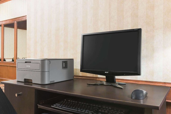 Business Center 26 of 26