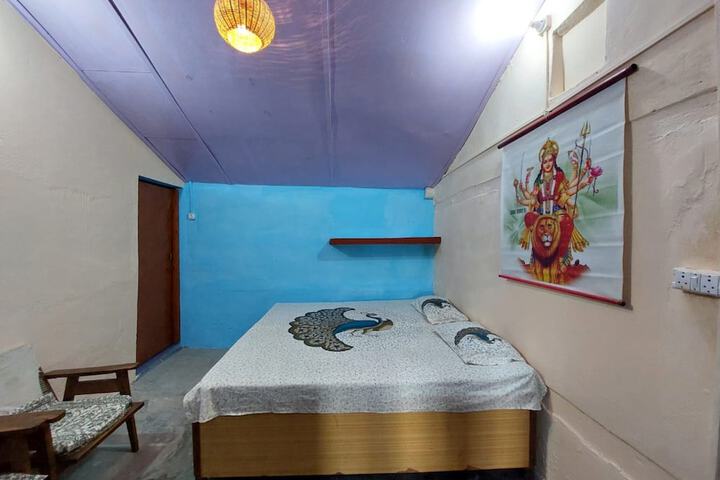 Room 3 of 14