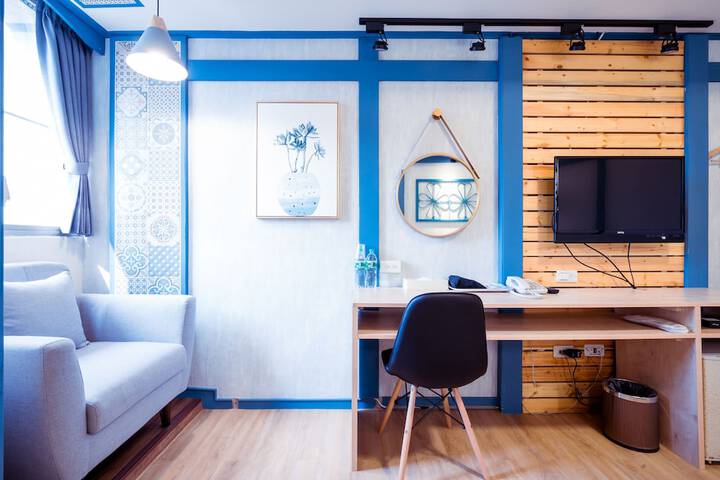 Room 21 of 232