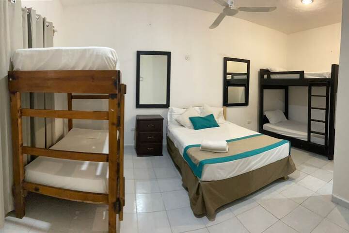 Room 4 of 17