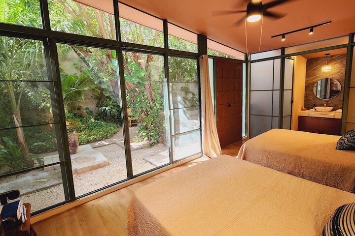 Room 15 of 41