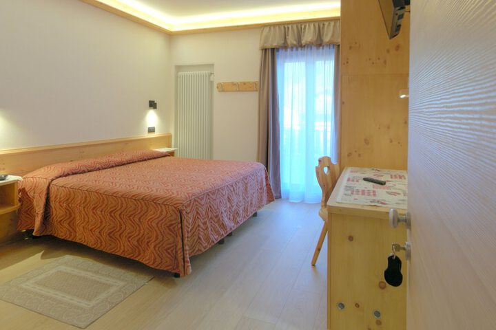 Room 11 of 63