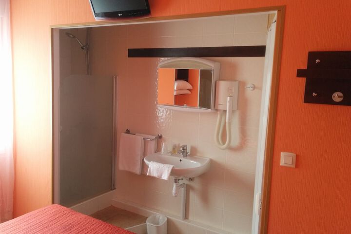 Room 29 of 45