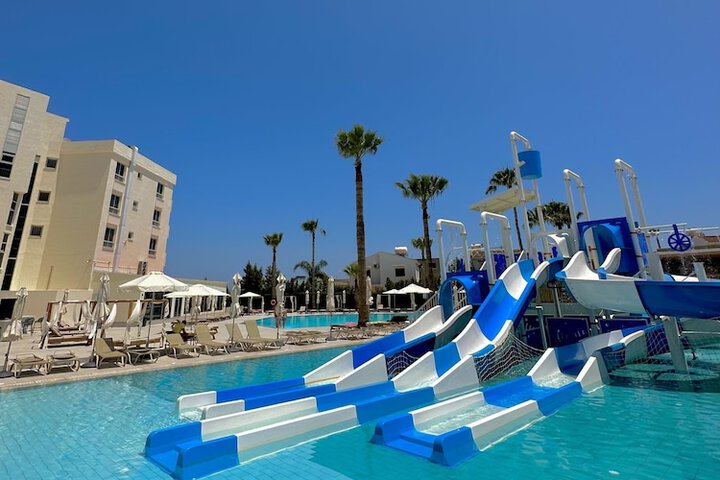 Pool 55 of 90