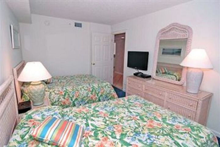 Room 6 of 36