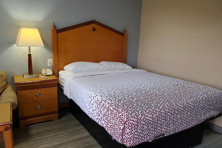 2 Double Beds (2 of 27)
