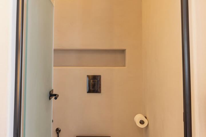 Room 85 of 117