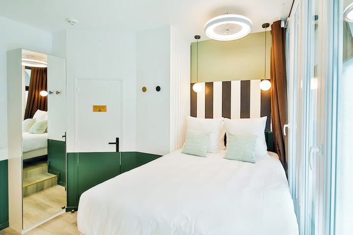 Room 50 of 270