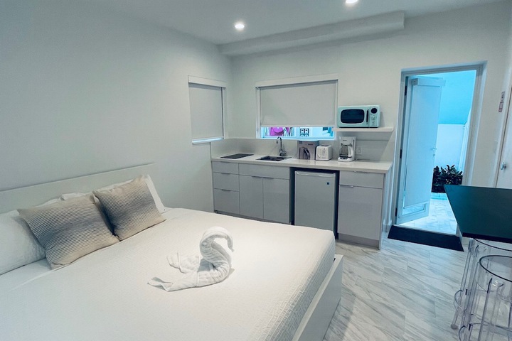 Room 16 of 174