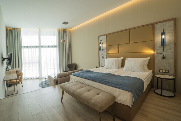 Room 16 of 101