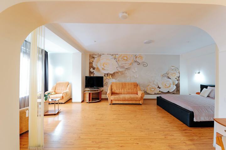 Room 8 of 63
