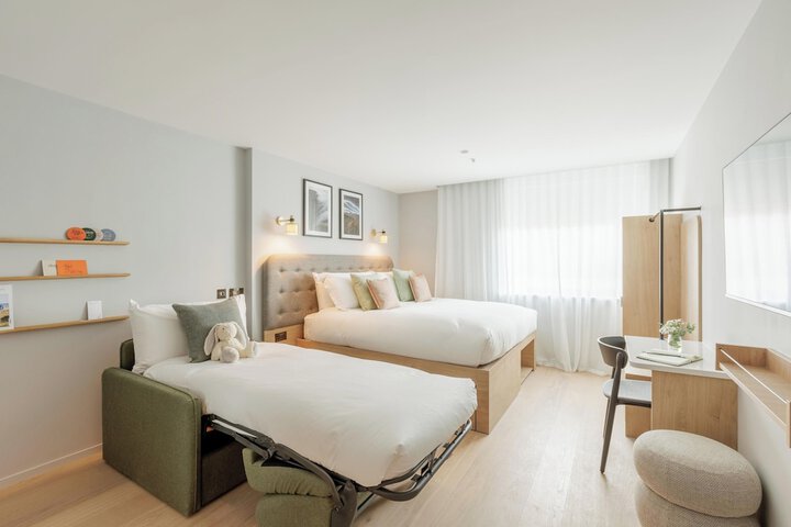 Room 21 of 52