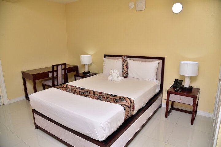 Room 46 of 85