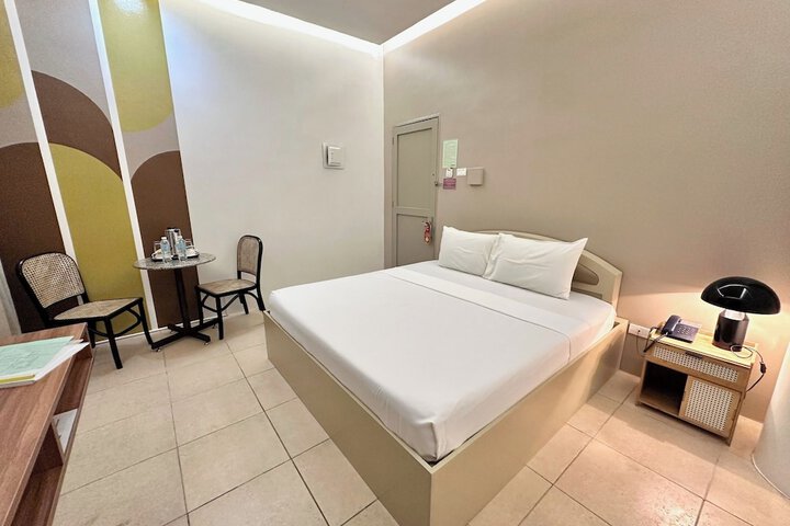 Room 15 of 72