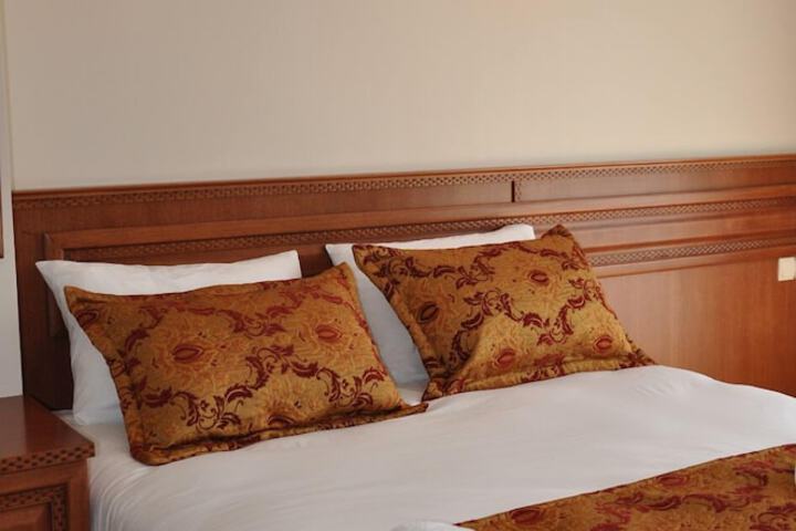 Room 8 of 26