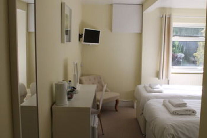 Room 13 of 35