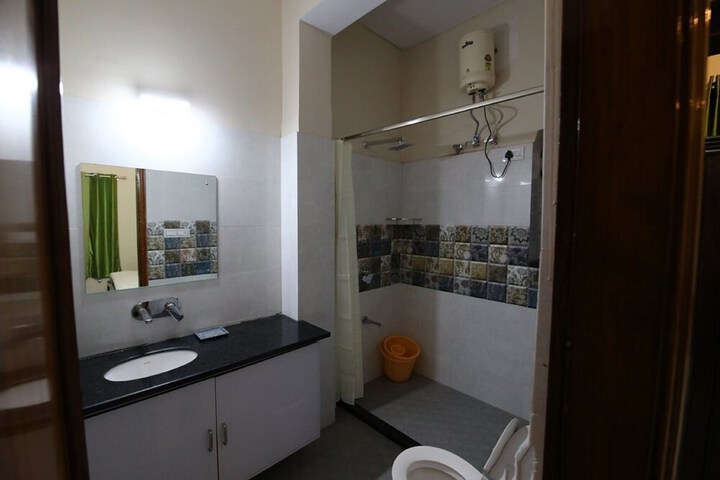 Room 17 of 22