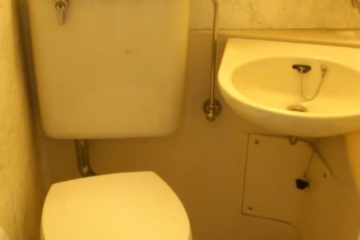 Room 14 of 17