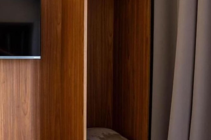 Room 40 of 115