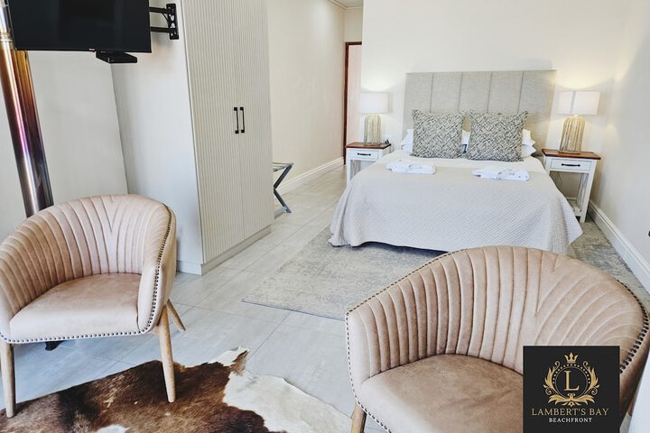 Room 7 of 28
