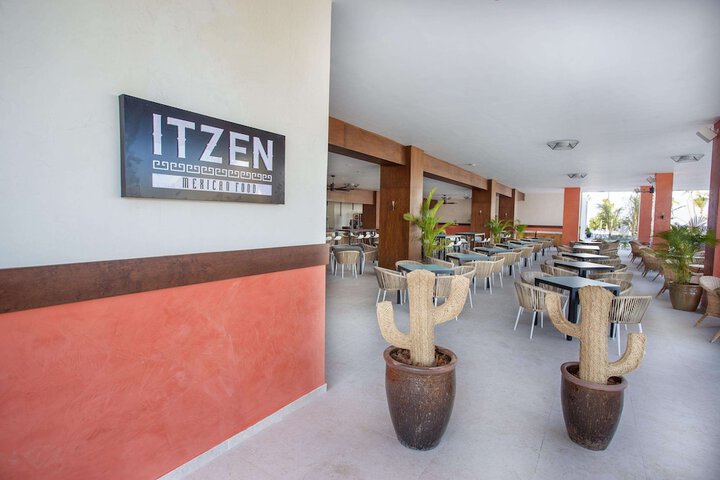 Dining 207 of 259