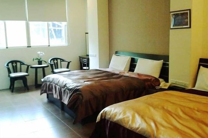 Room 4 of 22