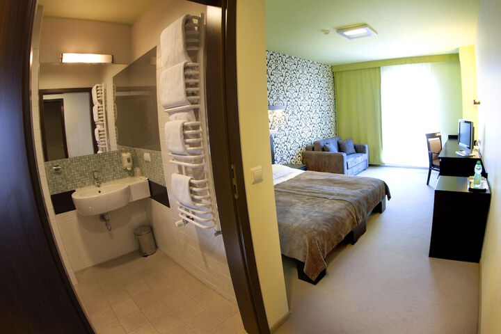 Room 11 of 70
