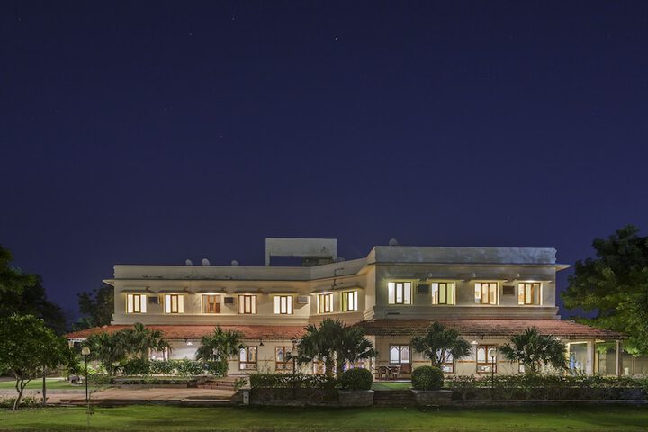 Front of property - evening/night