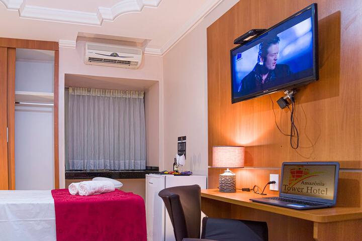 Room 28 of 104