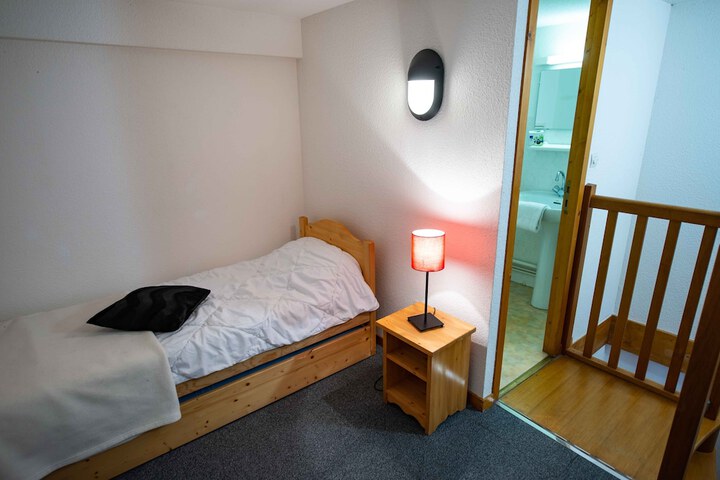 Room 7 of 91
