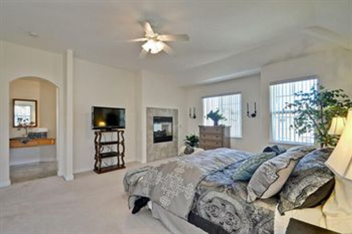 Room 5 of 23