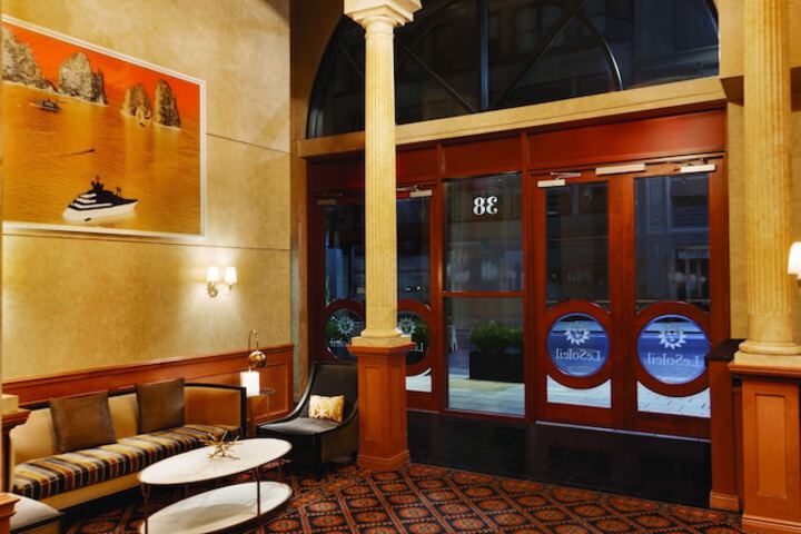 Hotel 2 of 86