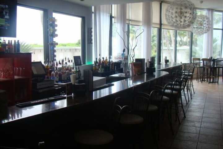 Food court