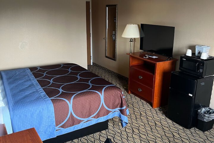 Room 20 of 36