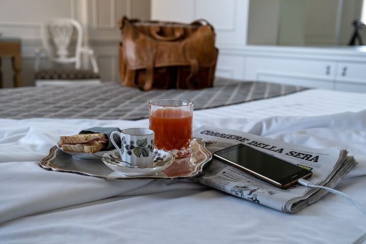 Breakfast/Coffee Service 60 of 72