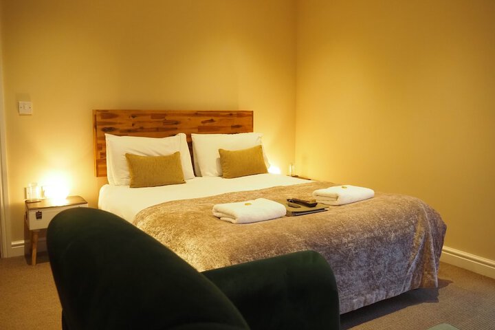 Room 6 of 36