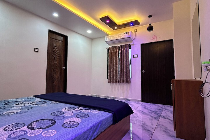 Room 16 of 28