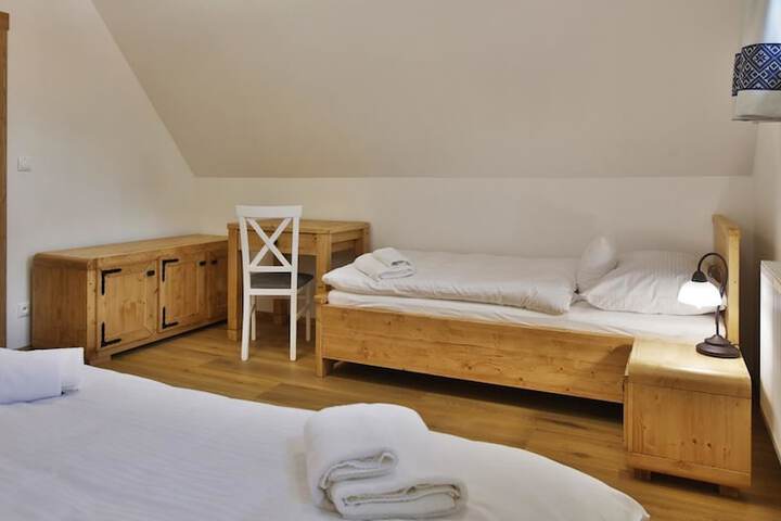 Room 7 of 47
