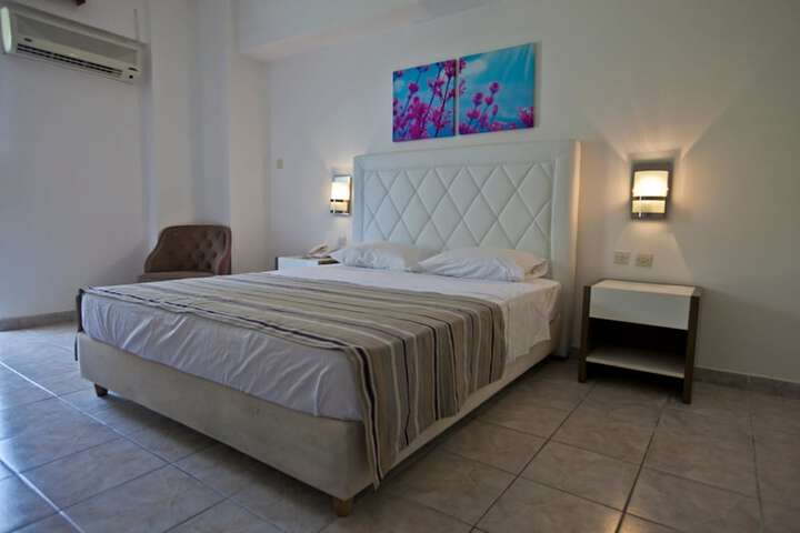 Room 16 of 45