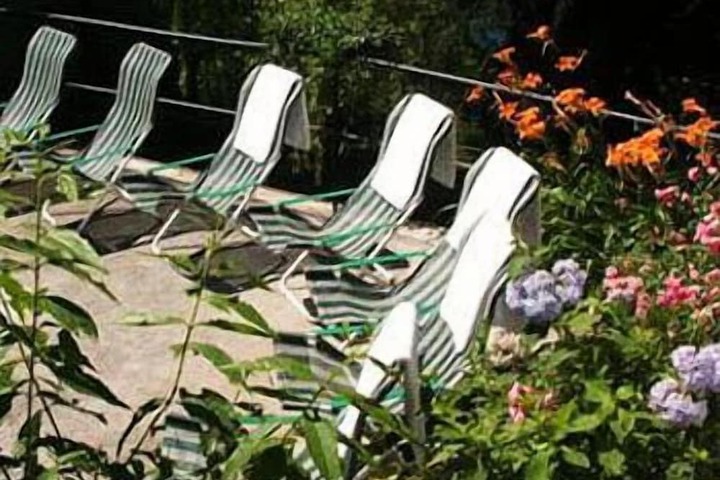 Sundeck 13 of 14