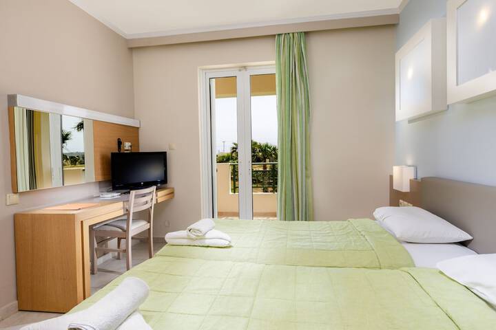 Room 29 of 229