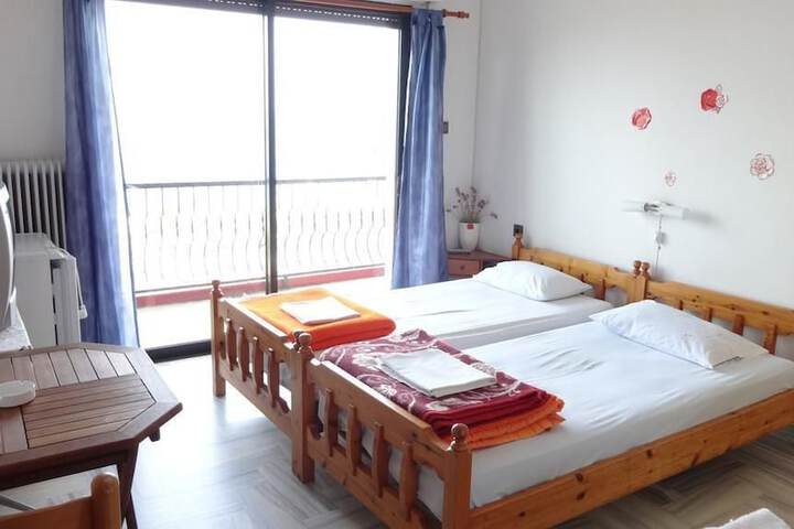 Room 16 of 22